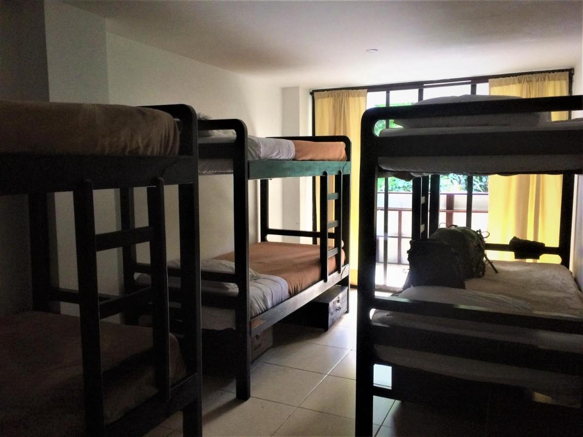 Casa Kiwi Hostel เมเดยิน ภายนอก รูปภาพ
